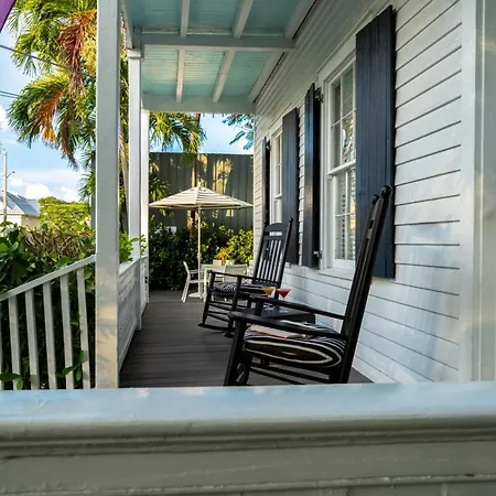 Alexander'S Guesthouse-Adult Exclusive-3